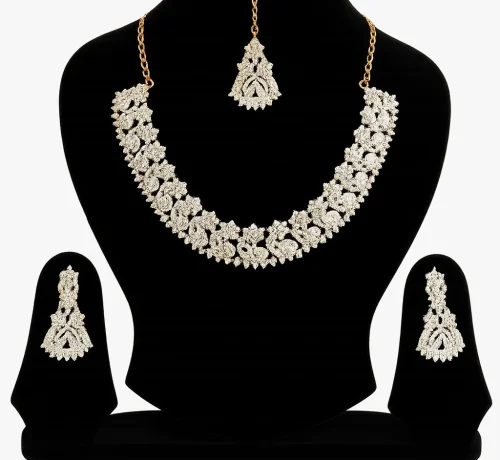 Imitation jewellery 8