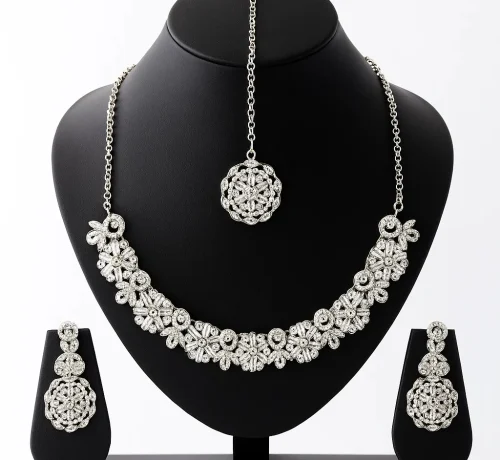 Imitation jewellery 9